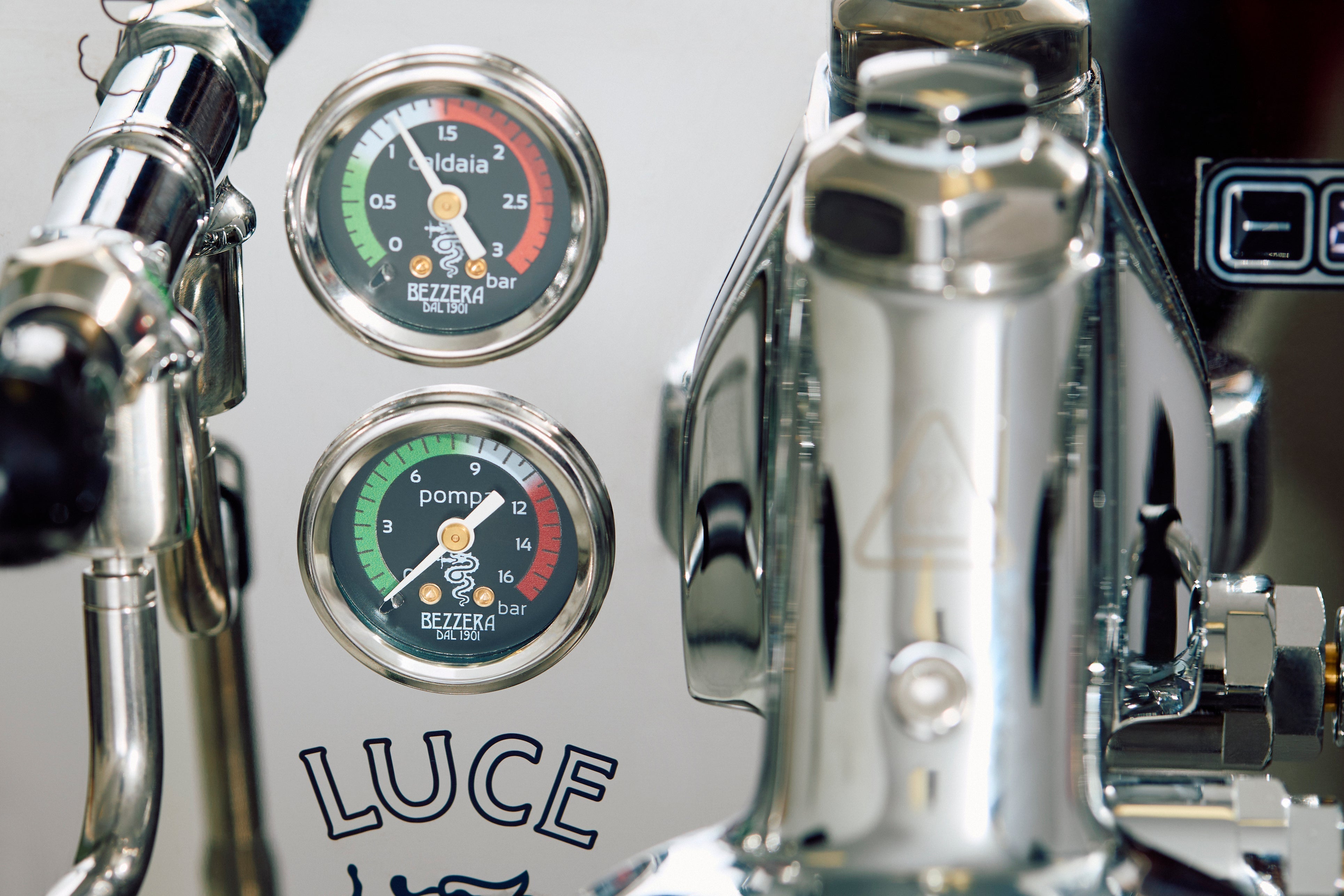 Refurbished Bezzera LUCE S MN PID Espresso Machine – image 5 of 12