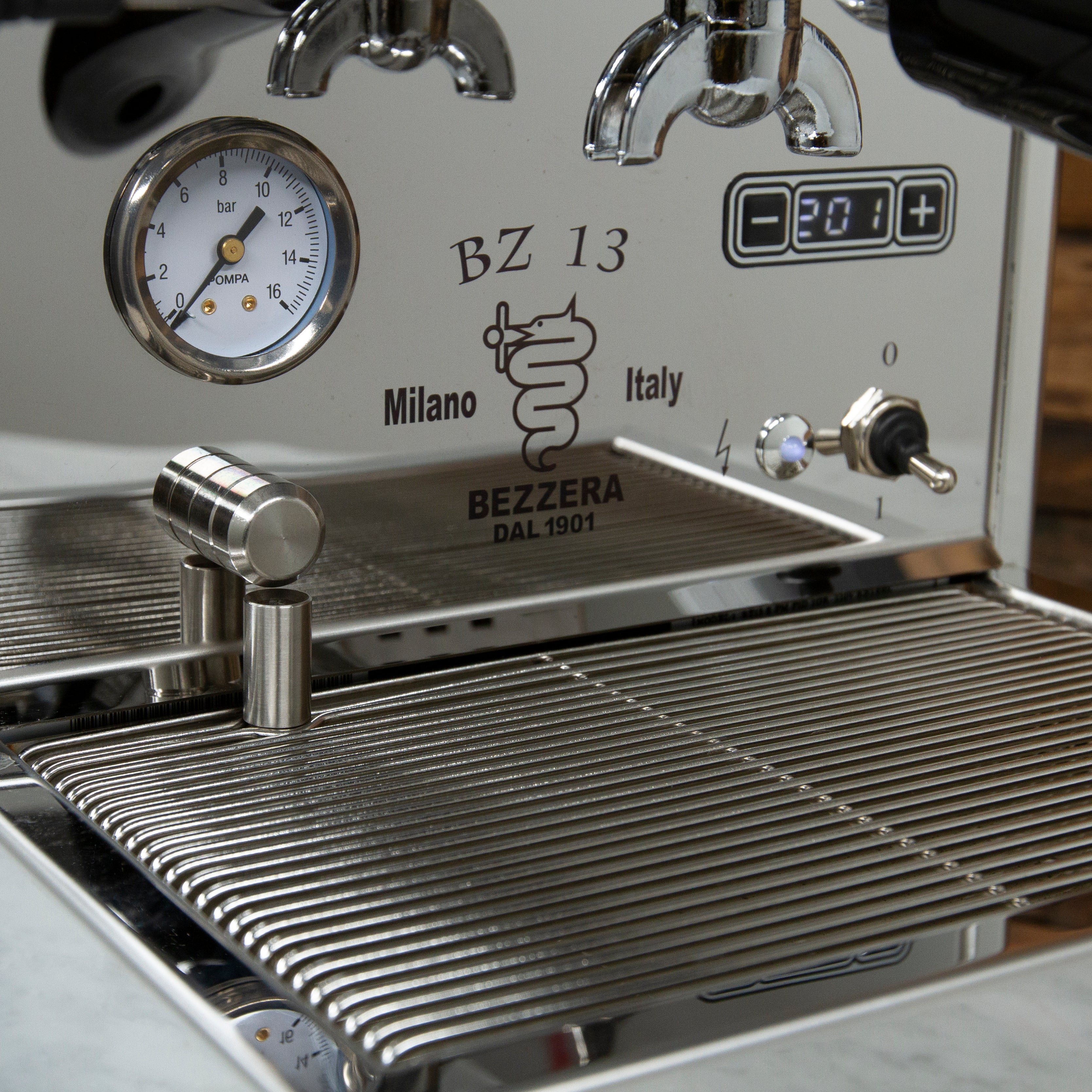 Bezzera BZ13 DE Espresso Machine - Special Edition – image 16 of 28