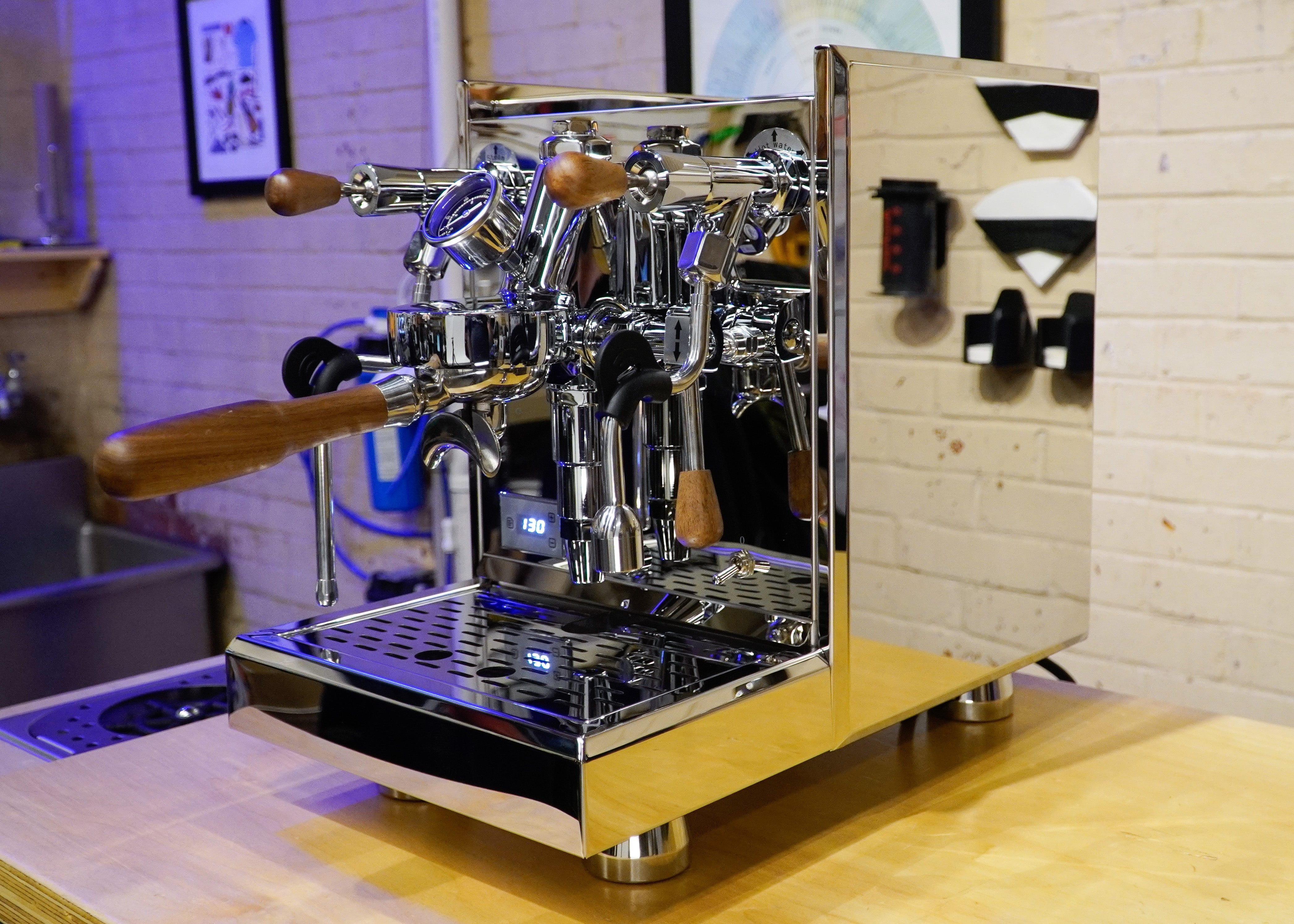 Turin Gallatin V HX Espresso Machine with PID – image 26 of 59
