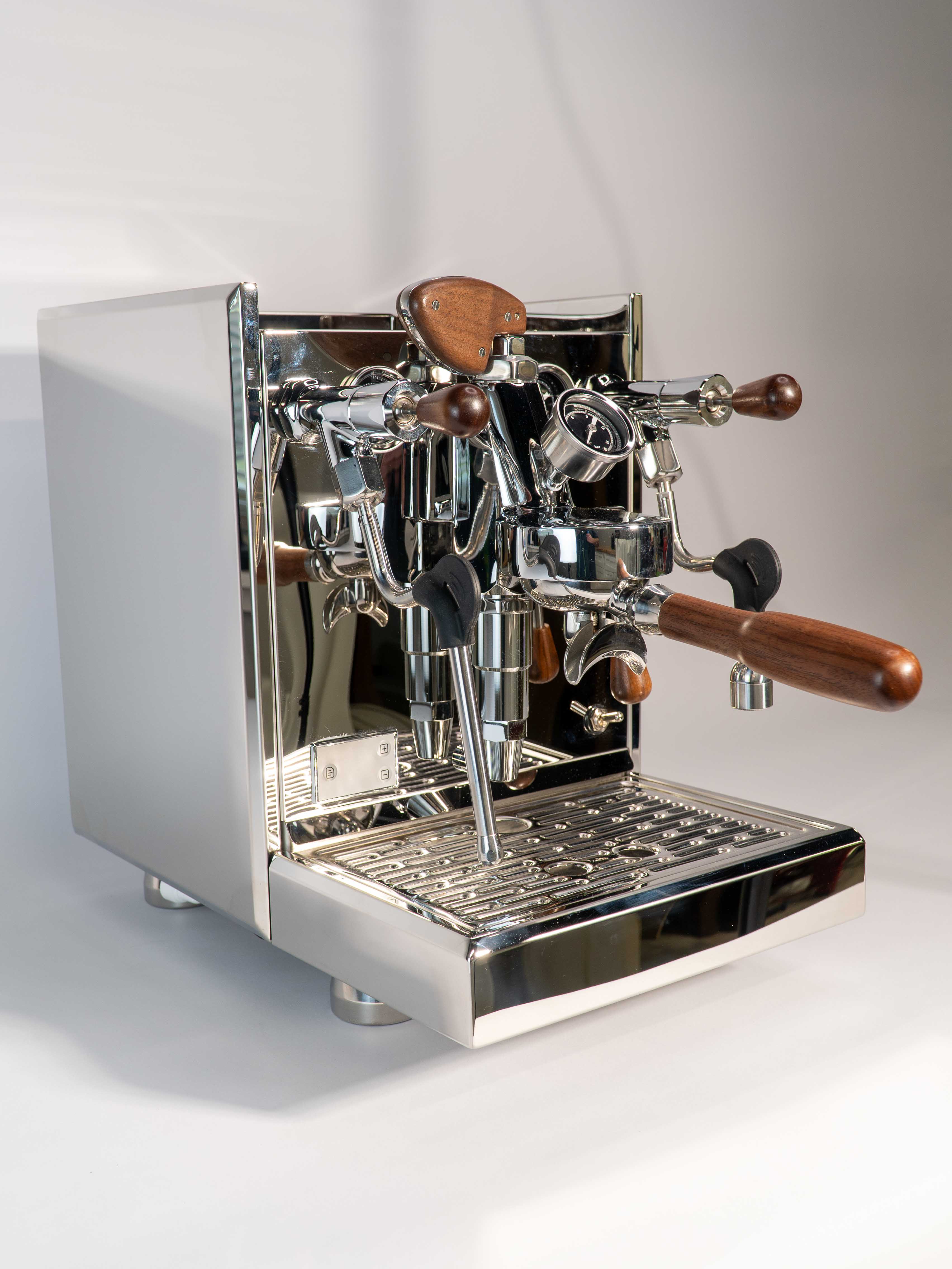 Turin™ Gallatin DB - Dual Boiler Espresso Machine with PID – image 3 of 20