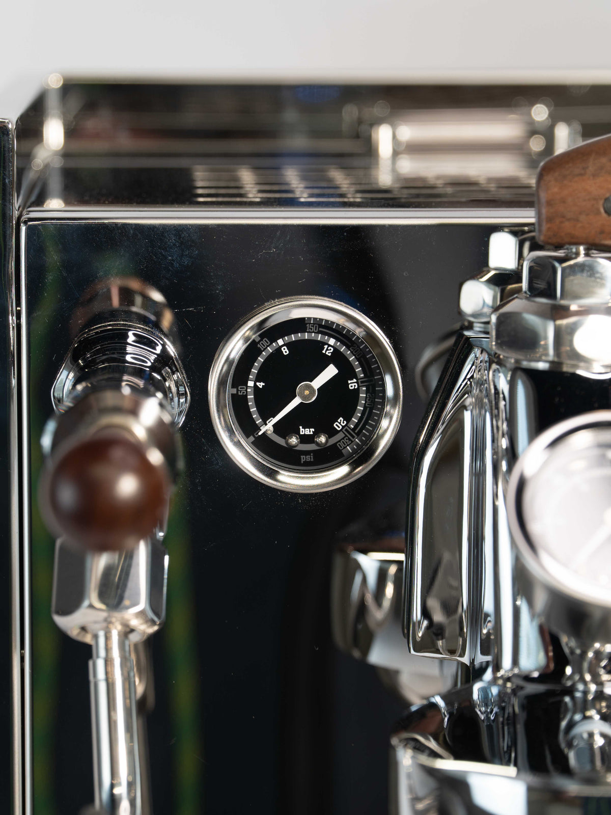 Turin™ Gallatin DB - Dual Boiler Espresso Machine with PID – image 7 of 20