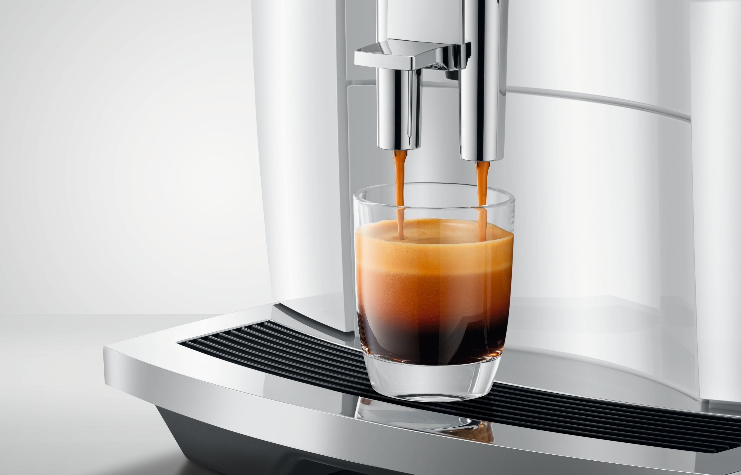 JURA E4 Super-Automatic Espresso Machine – image 13 of 14