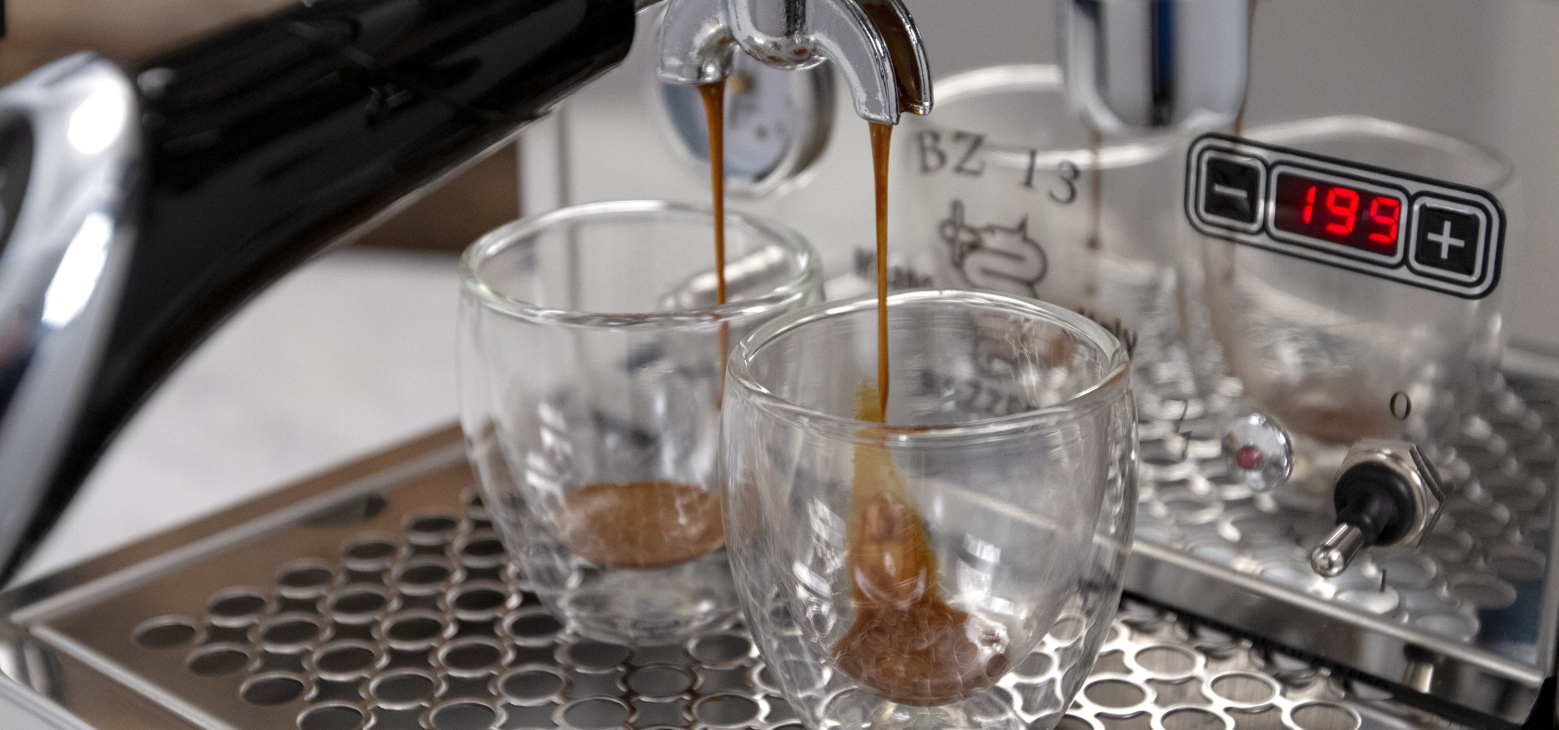 Refurbished Bezzera BZ13 DE Espresso Machine – image 12 of 14