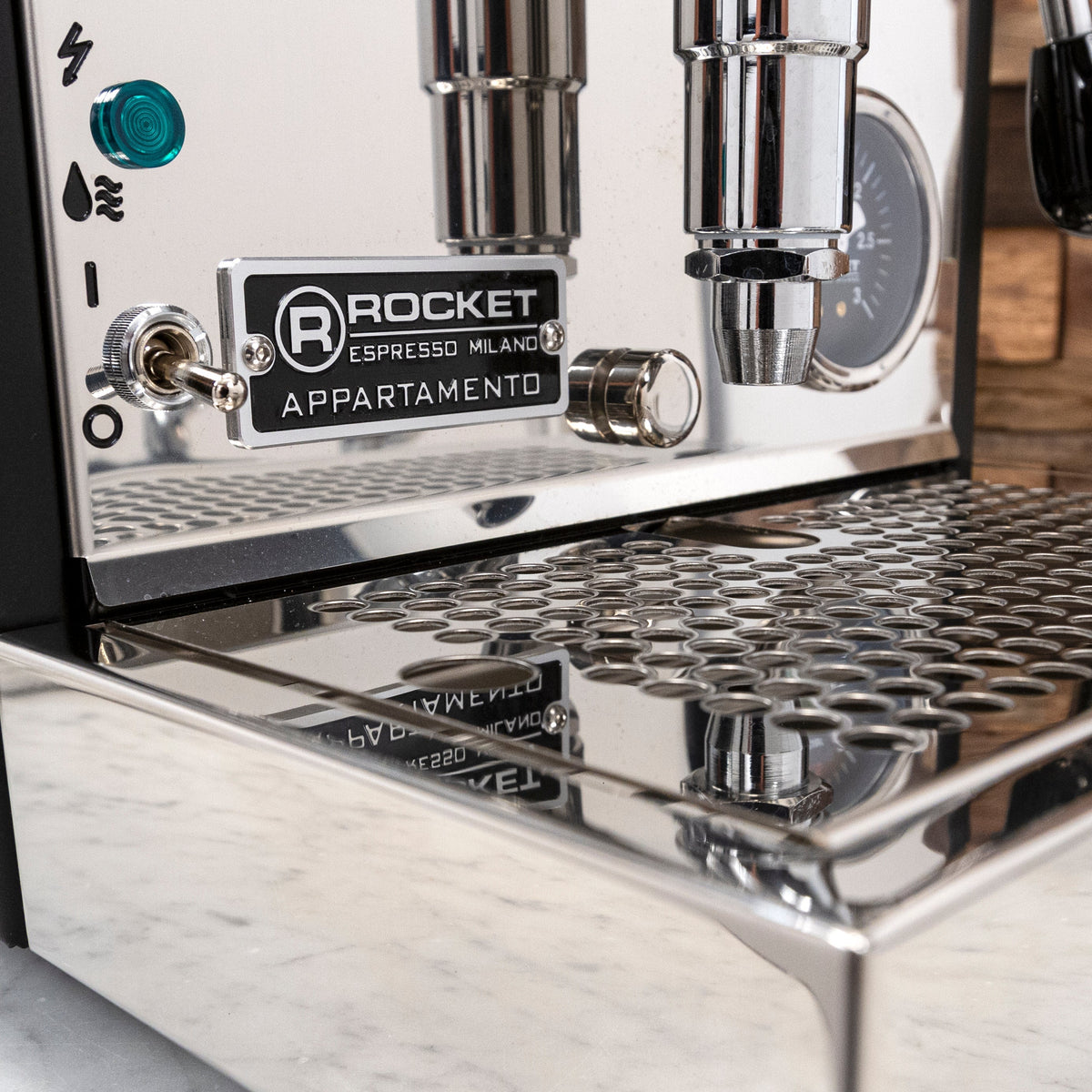 Refurbished Rocket Espresso Appartamento Serie Nera Espresso Machine - Copper – image 6 of 14