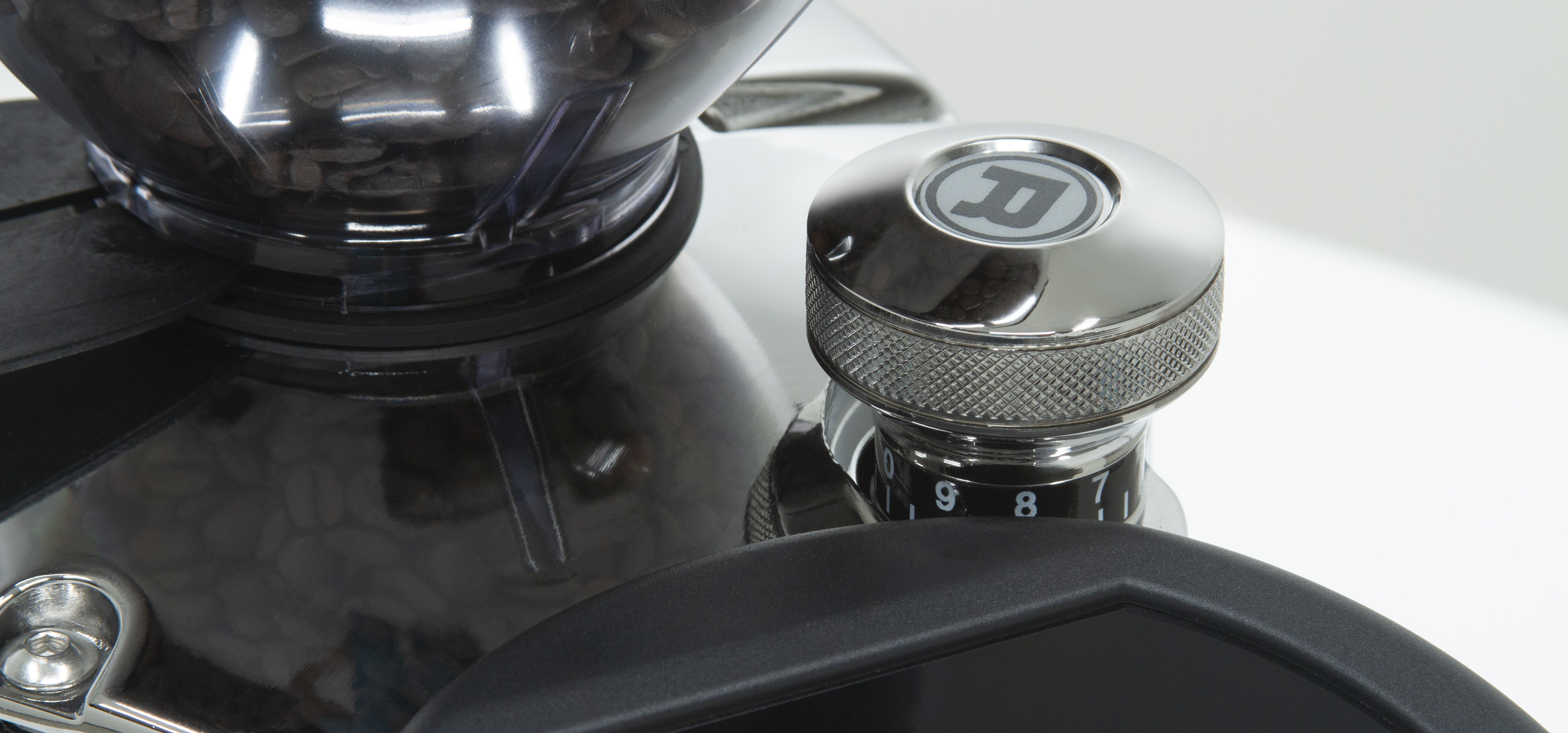 Refurbished Rocket Espresso Macinatore FAUSTO Grinder in Chrome – image 10 of 12