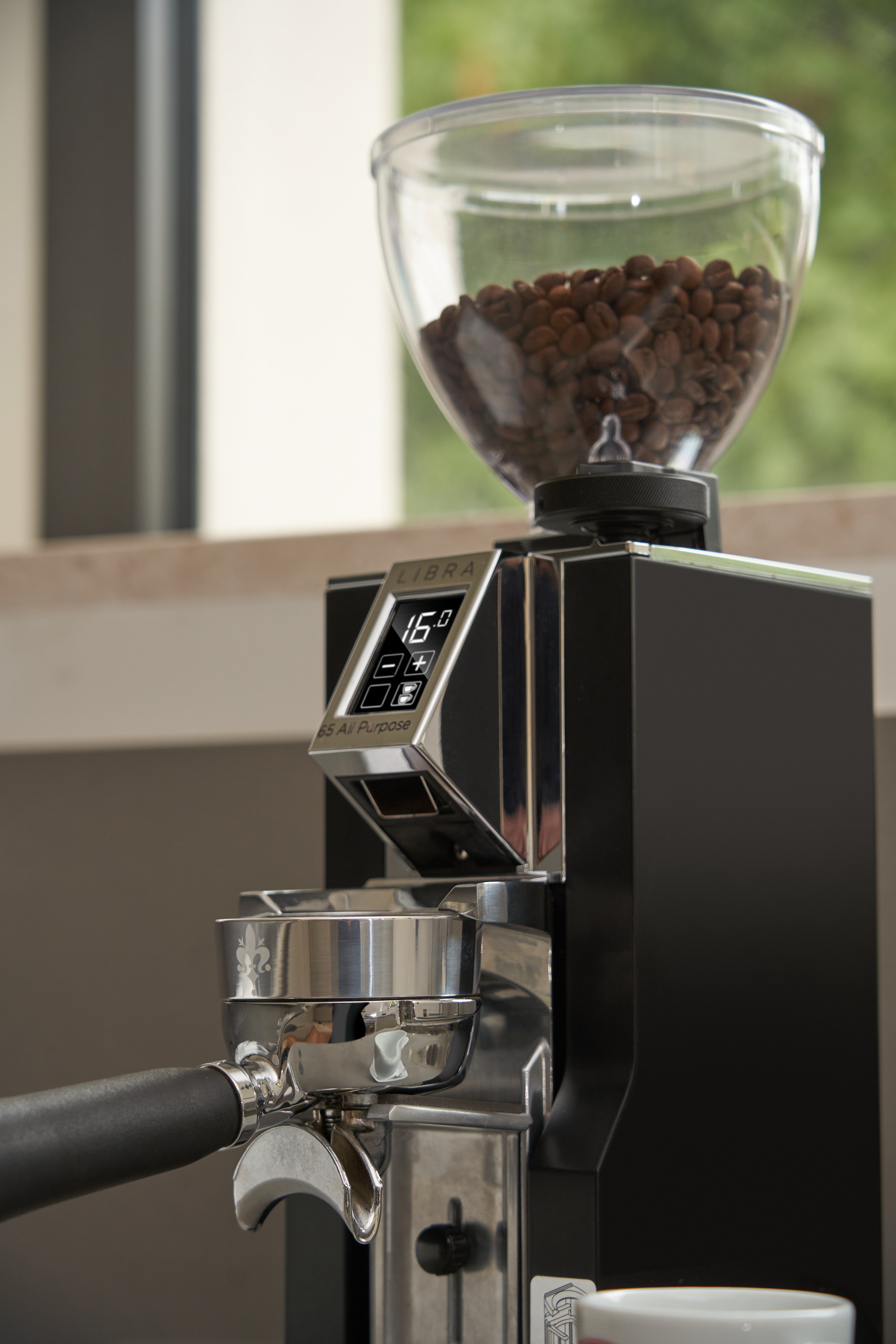 Eureka Mignon Libra AP Weight-Based Coffee Grinder – image 15 of 24