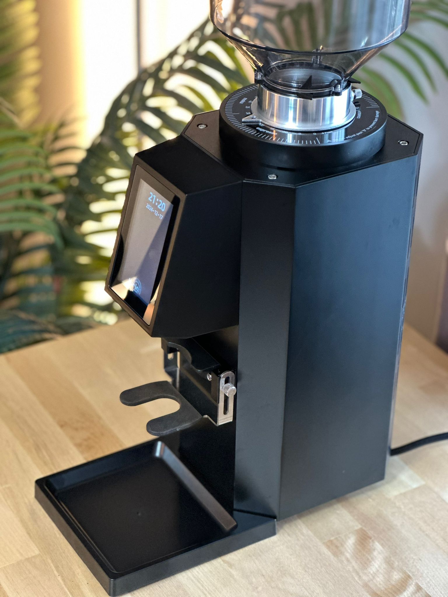 Turin ZF83 Commercial Espresso Grinder – image 30 of 48