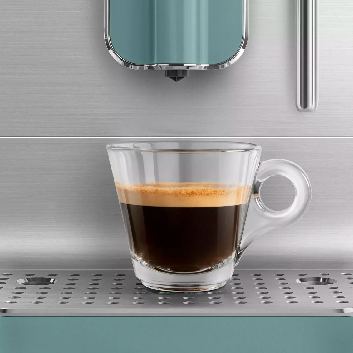 Smeg BCC12EGMUK Retro Bean to Cup Espresso Coffee Machine Emerald – image 11 of 11