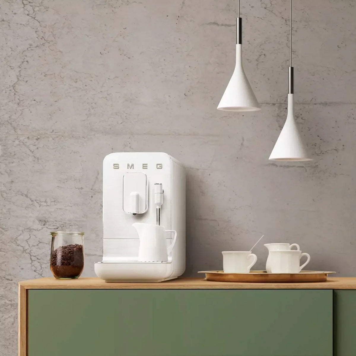 Smeg BCC12WHMUK Retro Bean to Cup Espresso Coffee Machine Matt White – image 9 of 10