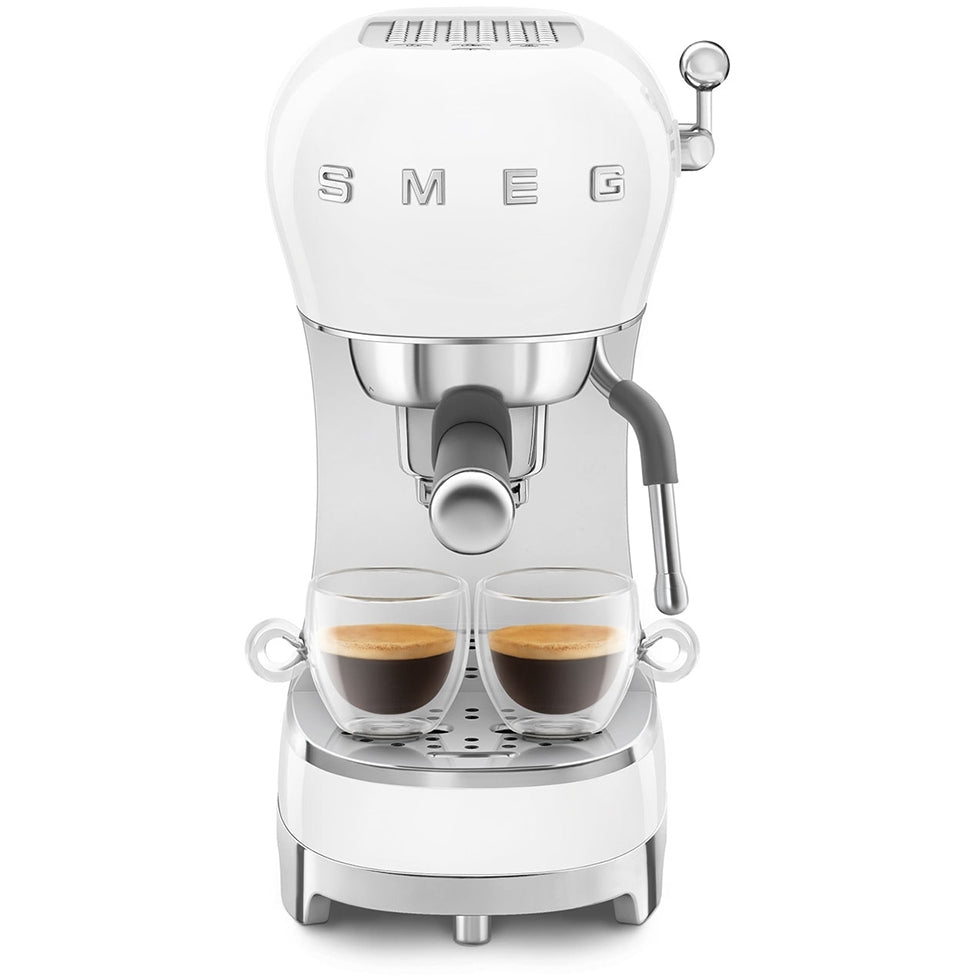Smeg ECF02WHUK 50s Retro Style Espresso Coffee Machine with Steam Wand White – image 2 of 6