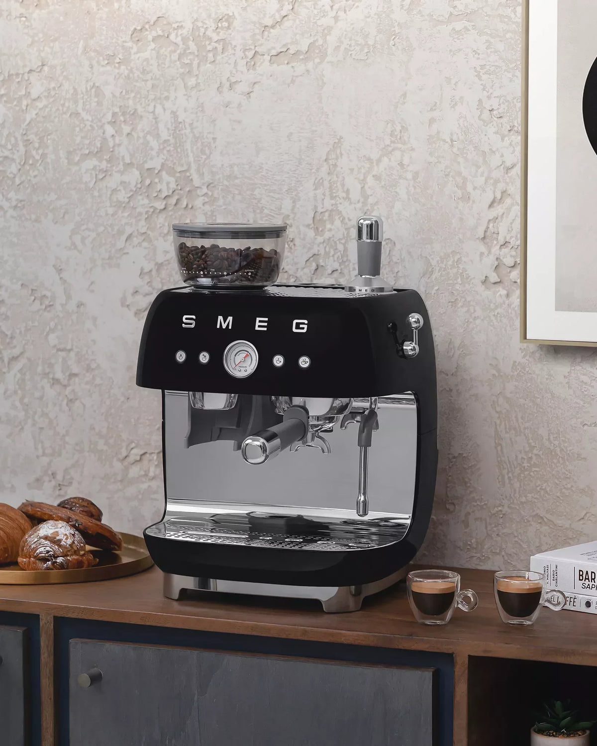 Smeg EGF03BLUK Retro Espresso Coffee Machine with Grinder in Black – image 7 of 9