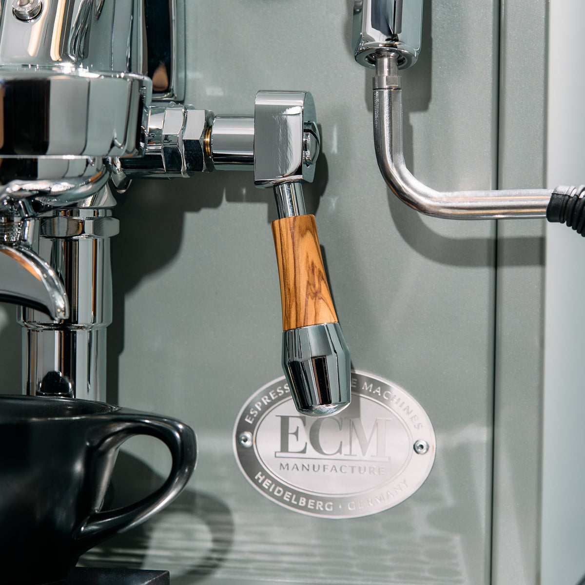 ECM Synchronika Espresso Machine - Limited Edition Color Line – image 13 of 17