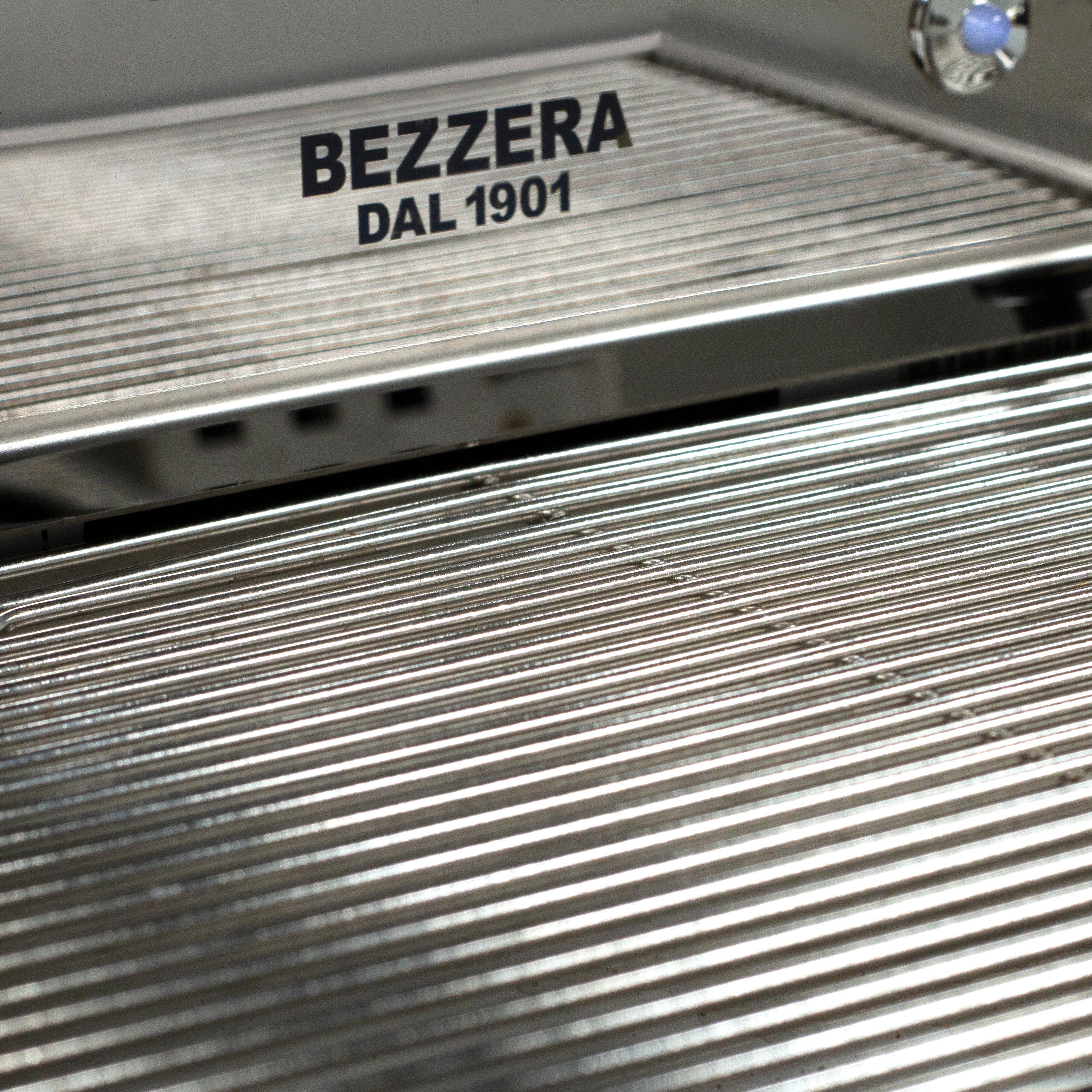 Bezzera BZ13 DE Espresso Machine - Special Edition – image 8 of 28