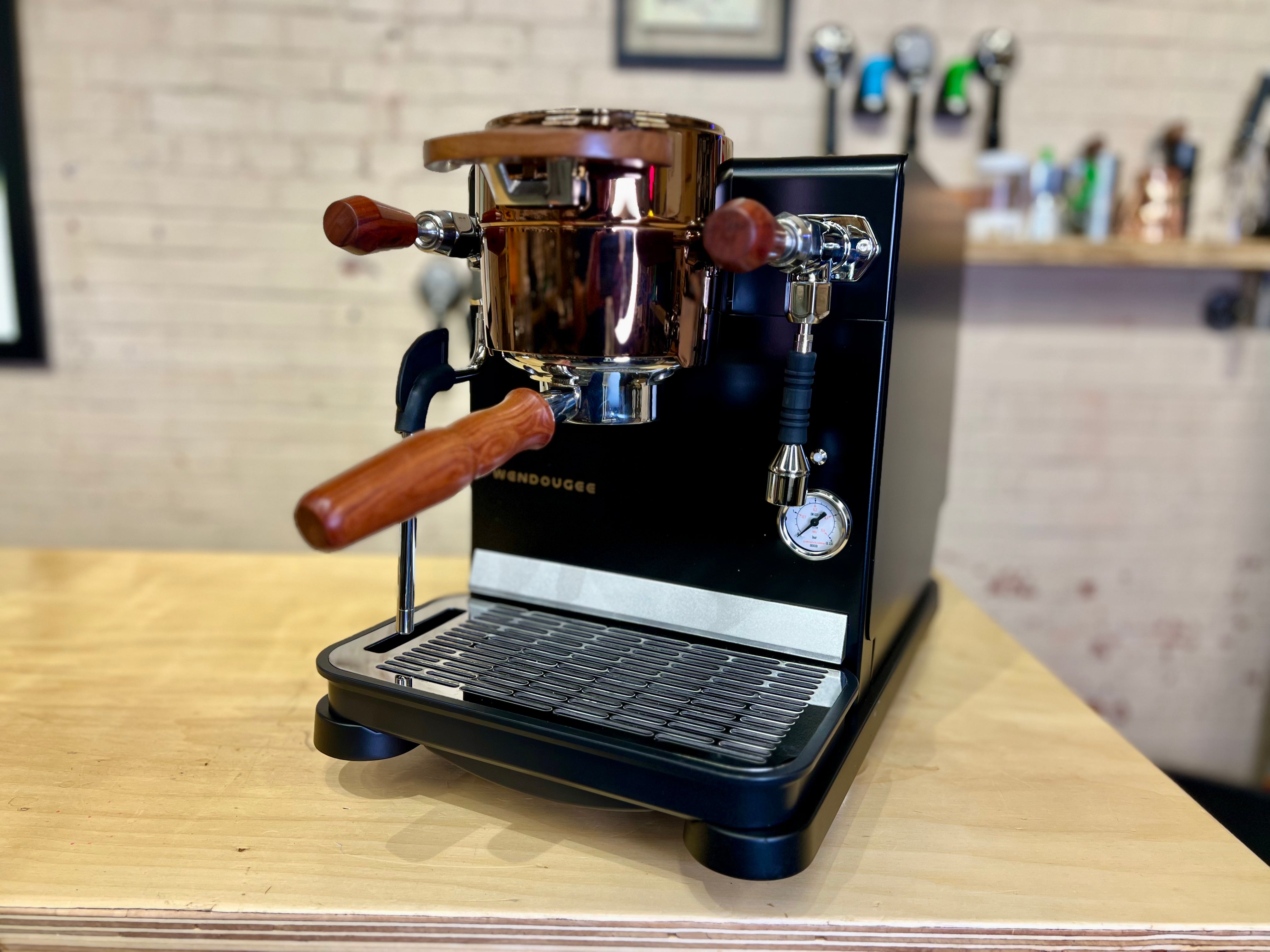 Wendougee Data S Espresso Machine – image 8 of 16