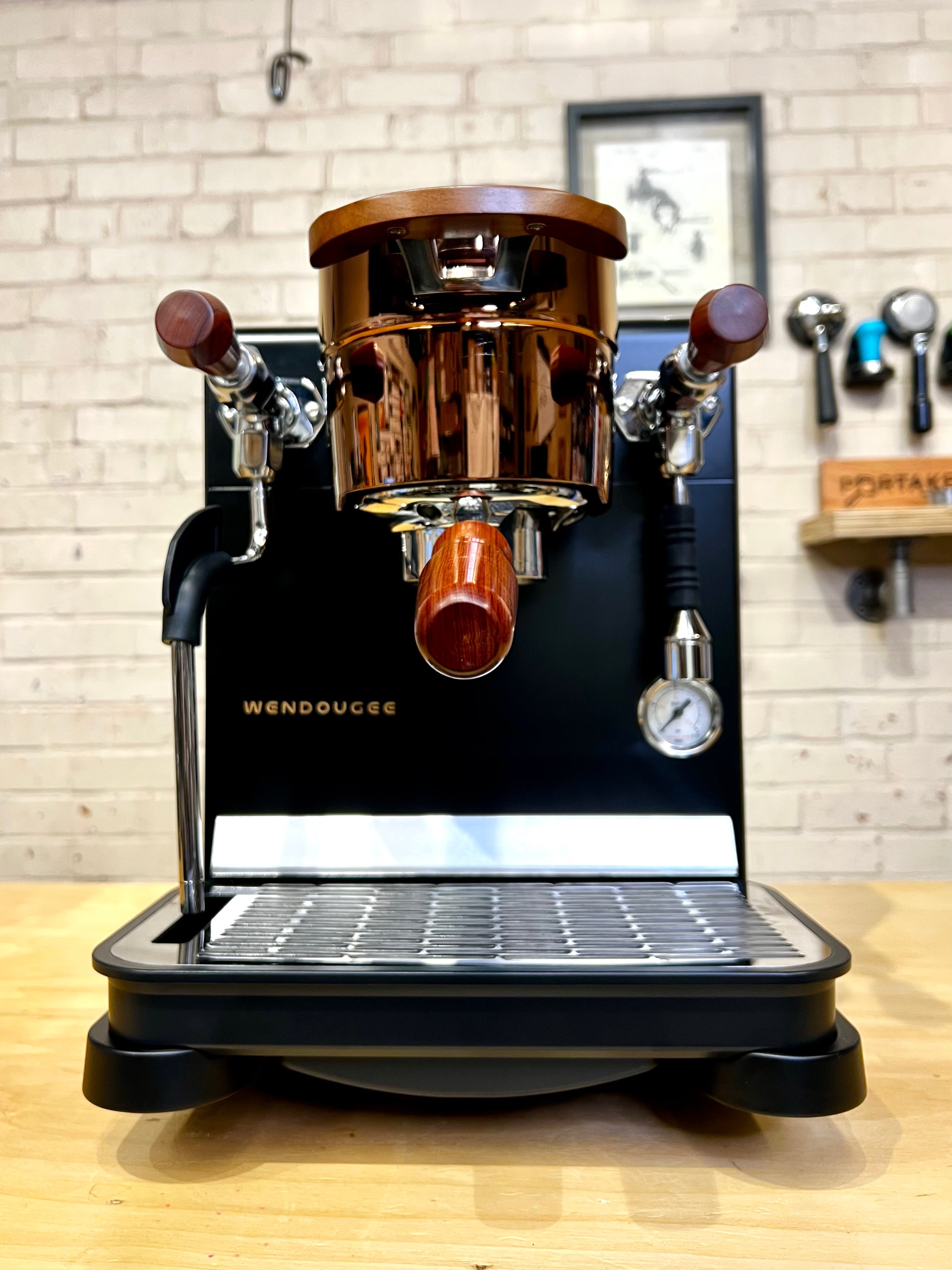 Wendougee Data S Espresso Machine – Black with Rose Gold Grouphead / Tank Only
