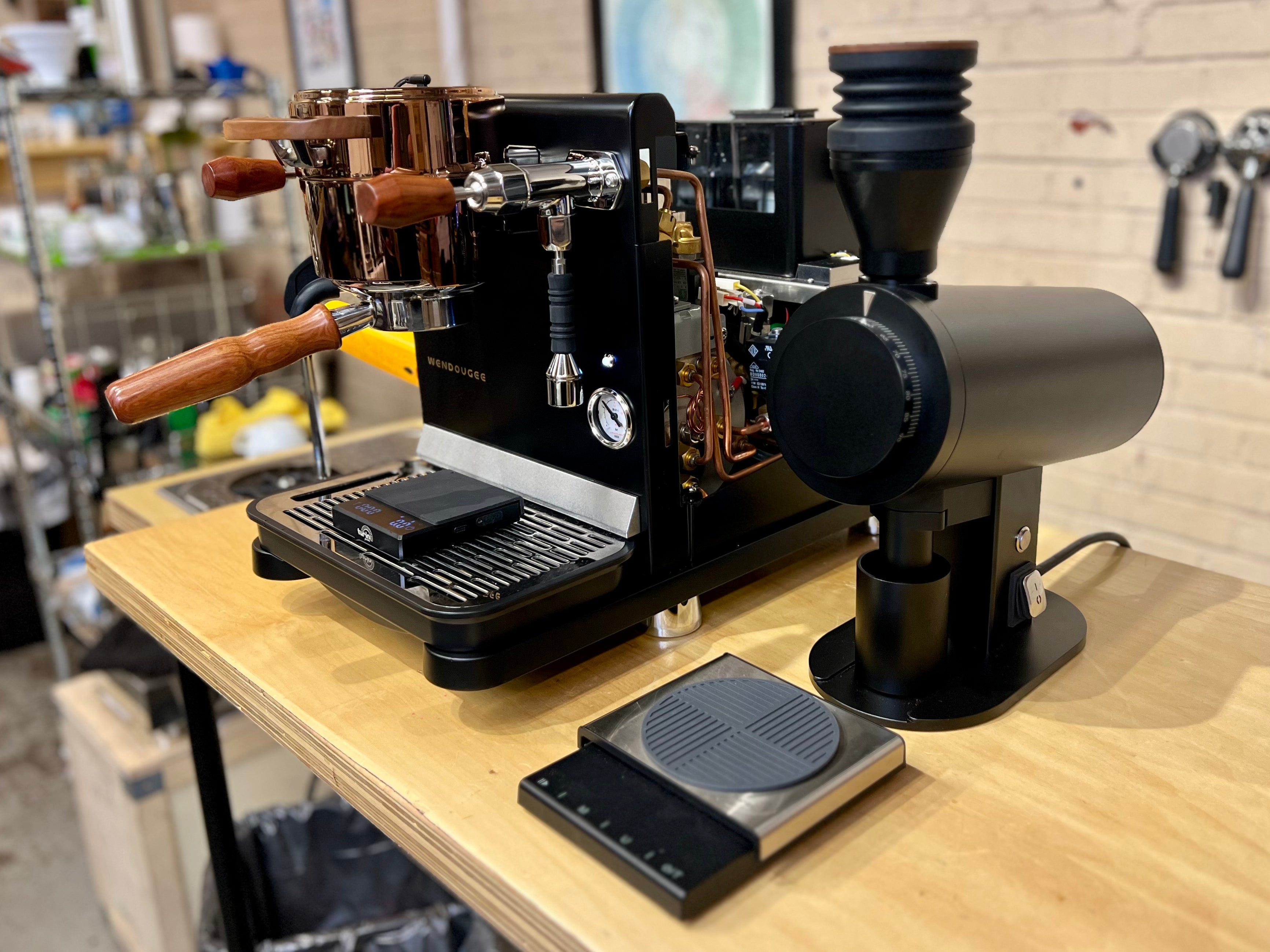 Wendougee Data S Espresso Machine – image 13 of 16