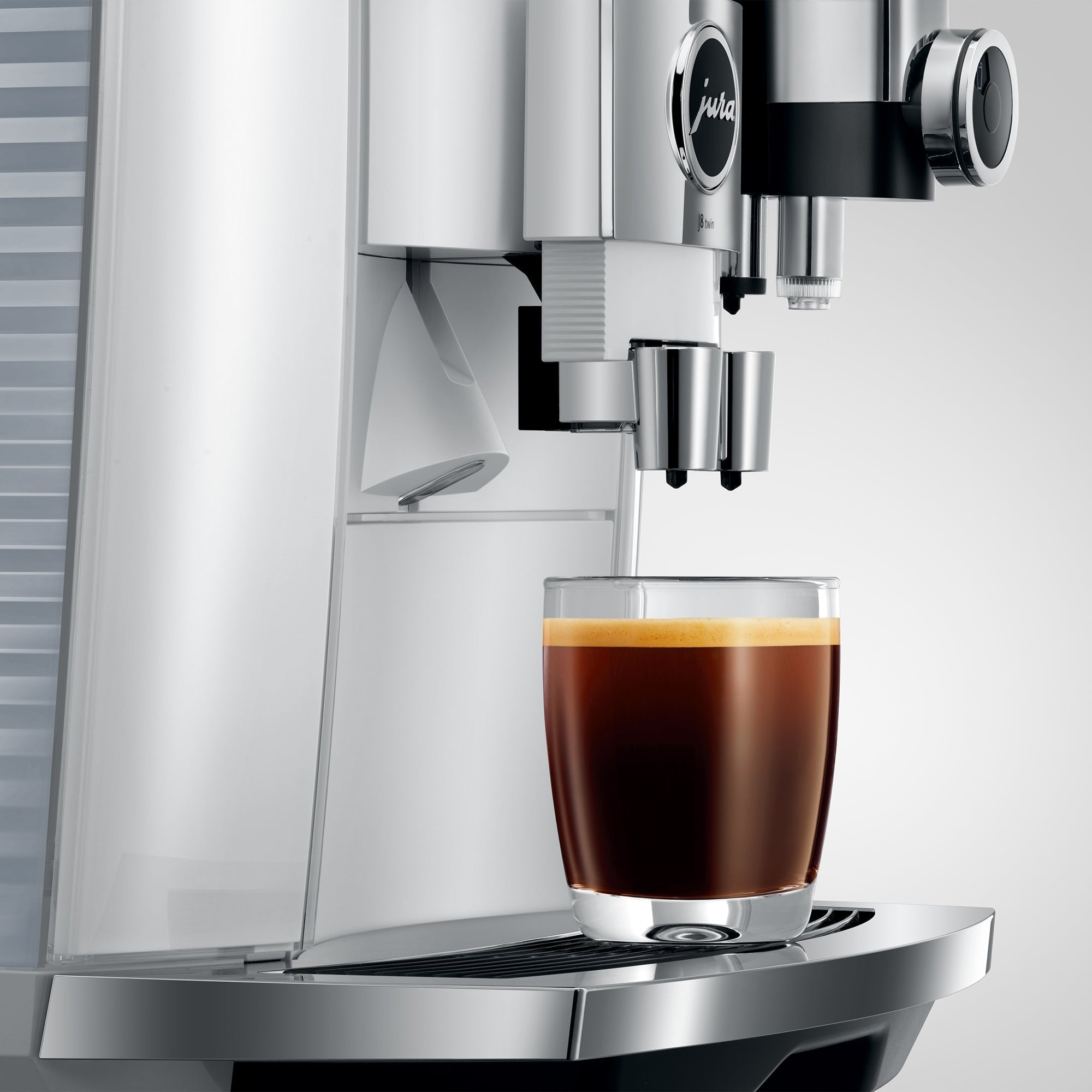 Refurbished JURA J8 Twin Espresso Machine – image 15 of 24