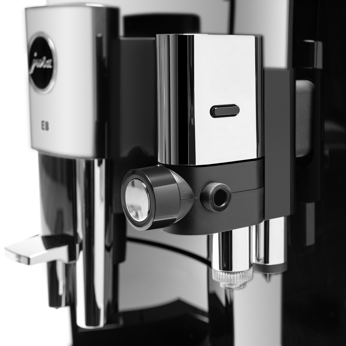 Refurbished JURA E8 Espresso Machine – image 14 of 27