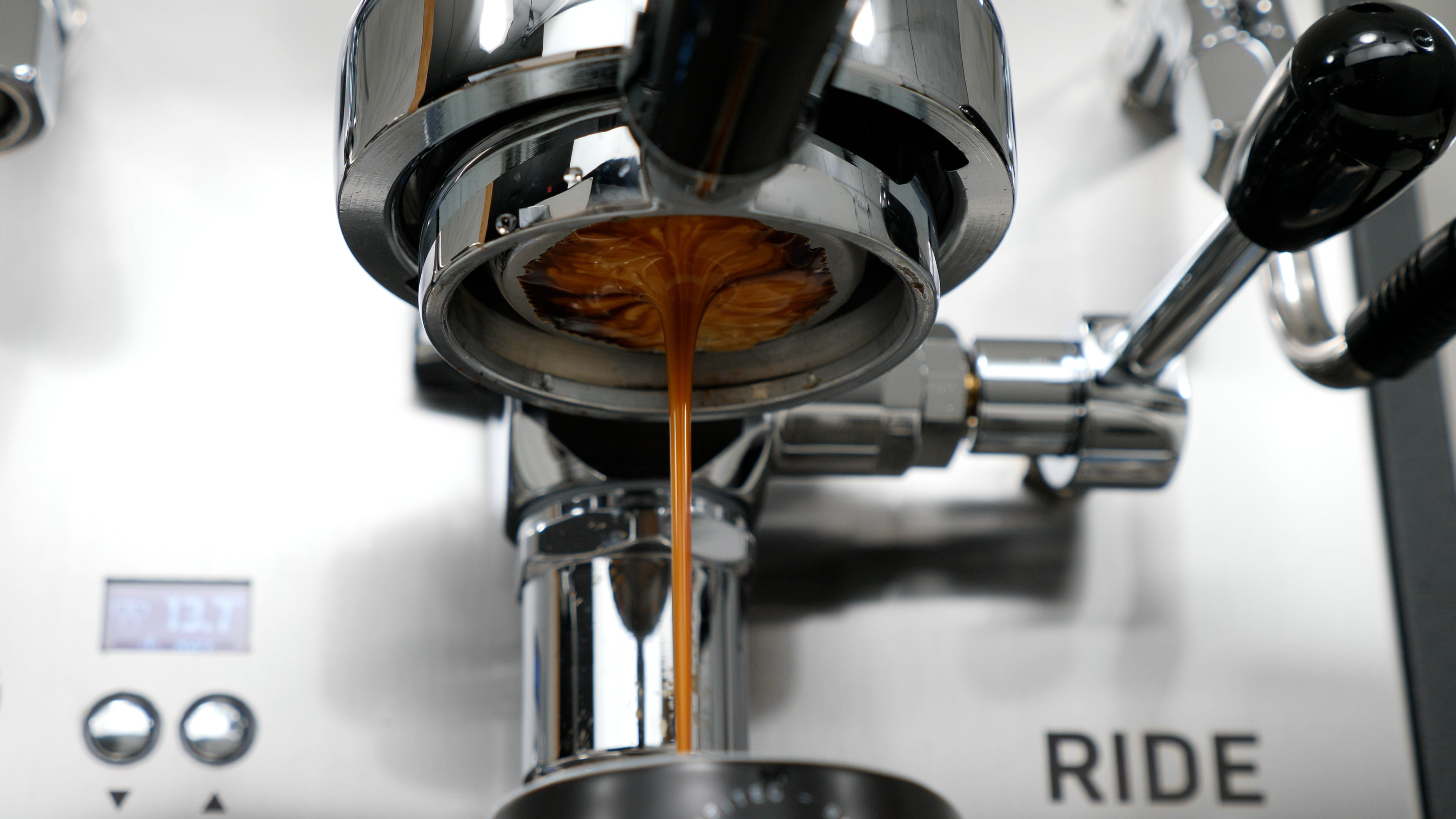 Refurbished Profitec RIDE Espresso Machine – image 10 of 13
