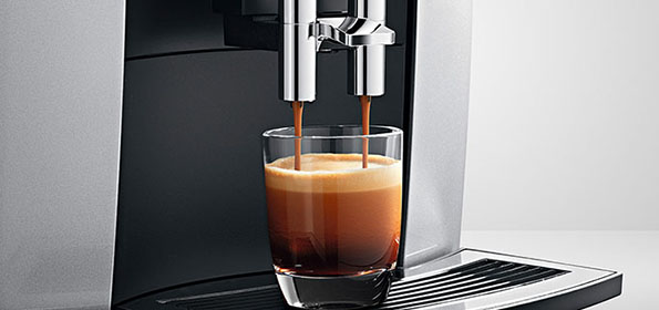 Refurbished JURA S8 Chrome Espresso Machine – image 8 of 20