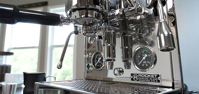 Refurbished Rocket Espresso Mozzafiato Cronometro R Espresso Machine – image 10 of 15