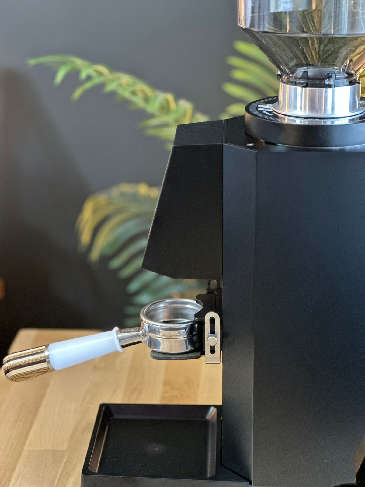 Turin ZF83 Commercial Espresso Grinder – image 43 of 48