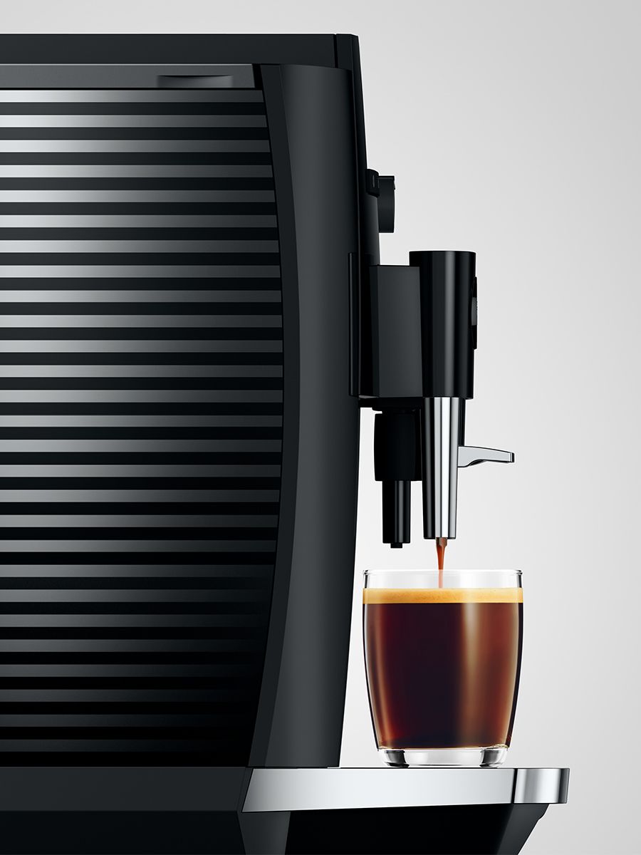 JURA E4 Super-Automatic Espresso Machine – image 7 of 14