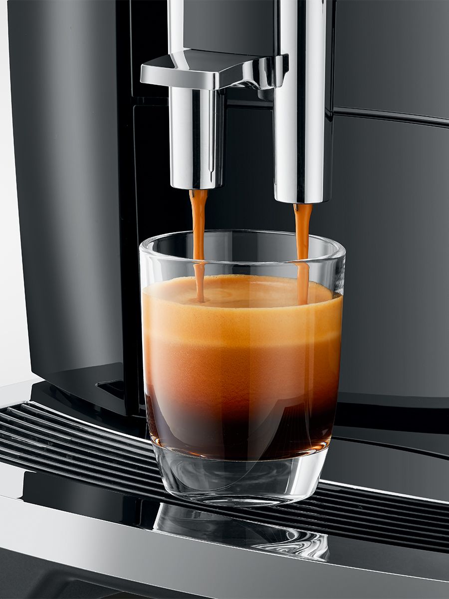 JURA E4 Super-Automatic Espresso Machine – image 6 of 14