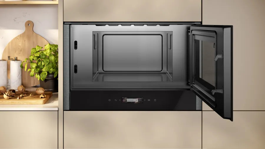 Neff NR4WR21G1B N70 Built-In Microwave Oven – image 4 of 7