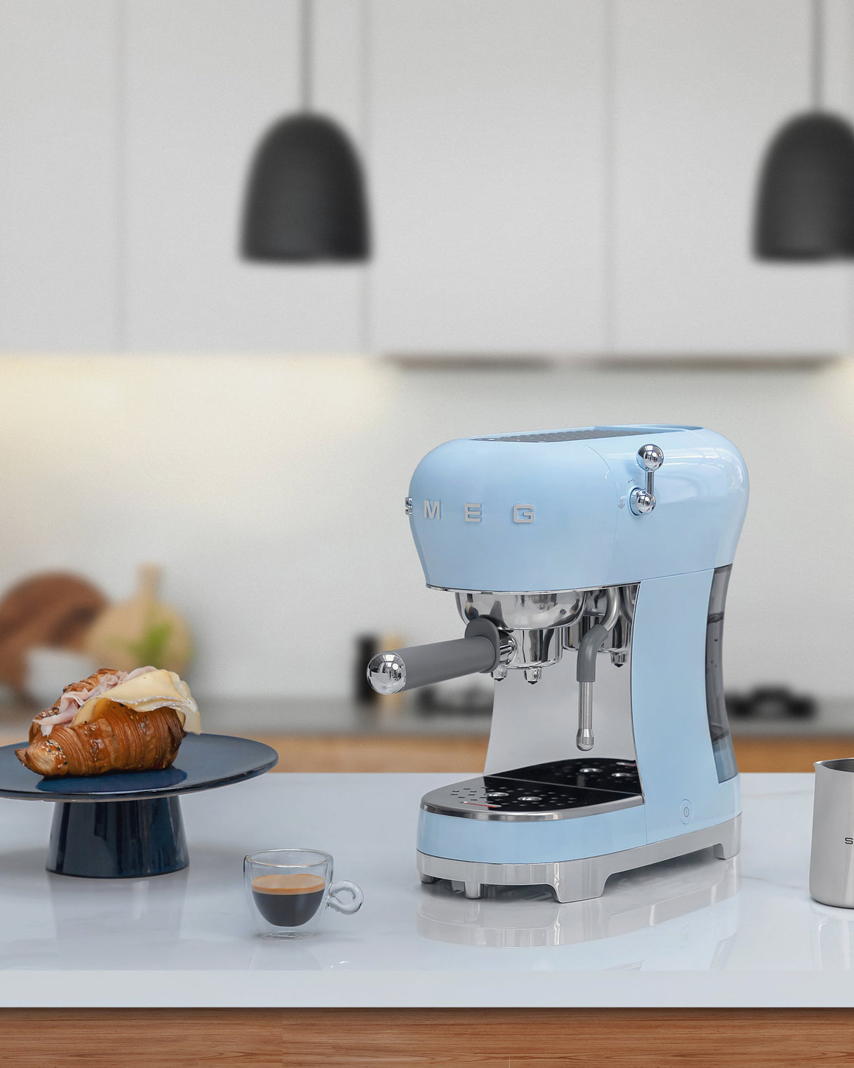 Smeg ECF02PBUK 50s Retro Style Espresso Coffee Machine with Steam Wand Pastel Blue – image 7 of 7