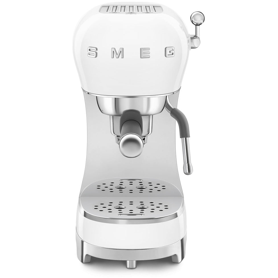 Smeg ECF02WHUK 50s Retro Style Espresso Coffee Machine with Steam Wand White – image 4 of 6