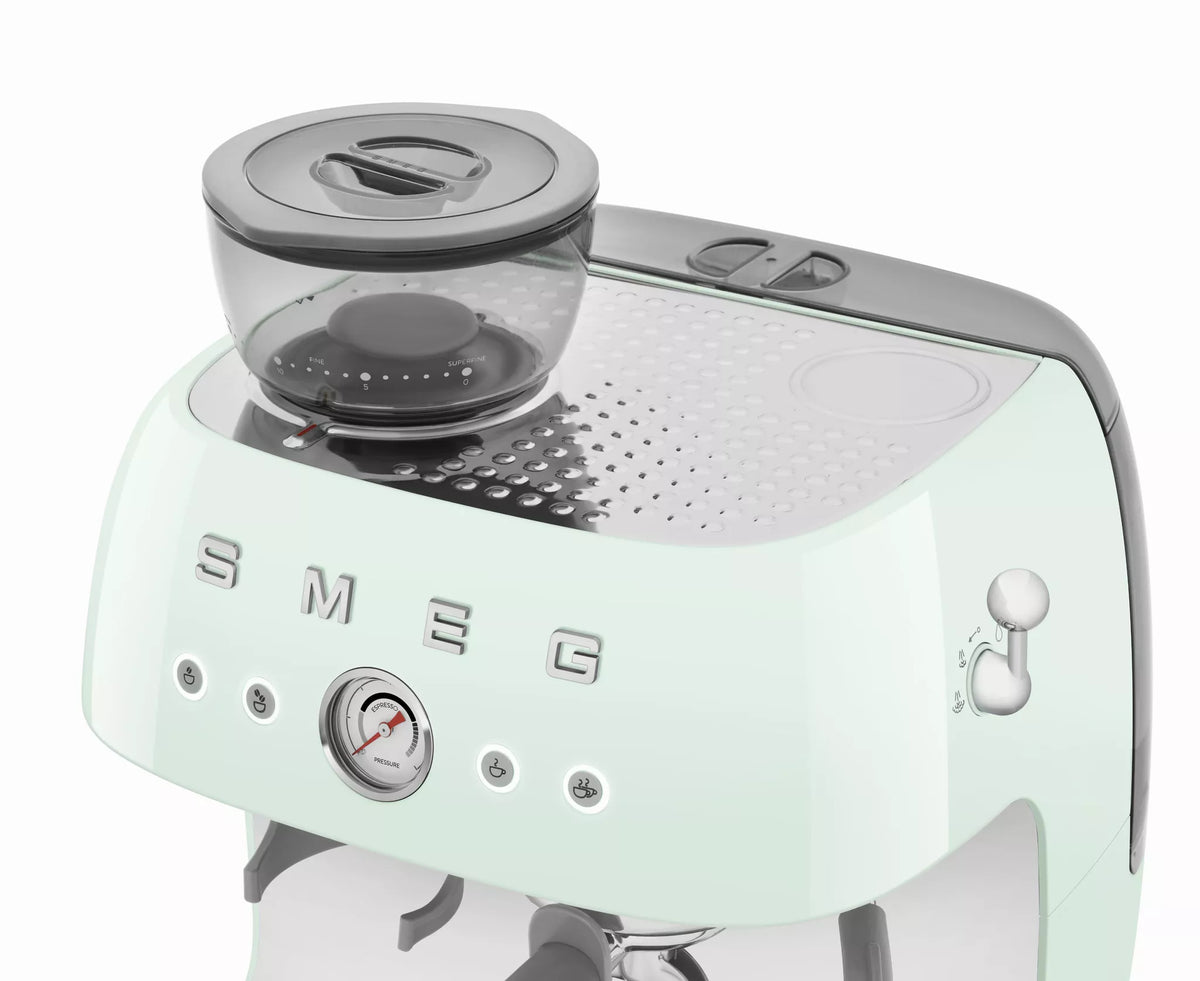 Smeg EGF03PGUK Retro Espresso Coffee Machine with Grinder in Pastel Green – image 5 of 8